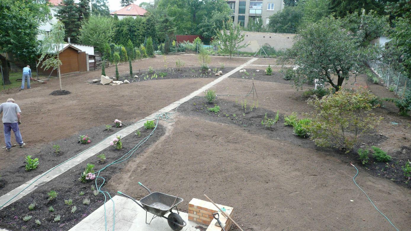 Perennial beds with ornamental grasses